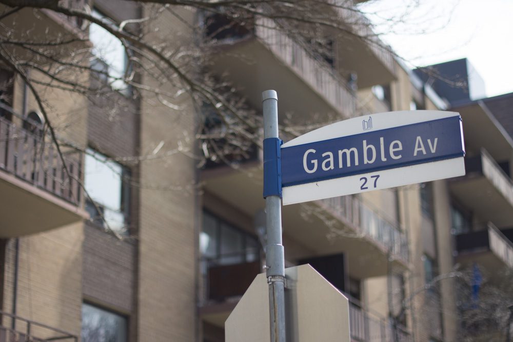 Gamble Avenue street sign