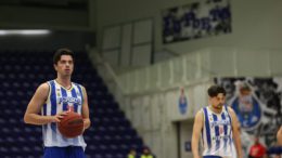 Ricardo Neves basketball