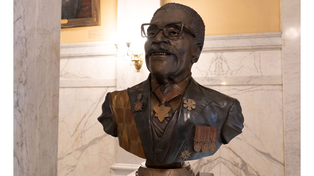 The bust of Lincoln Alexander is shown.